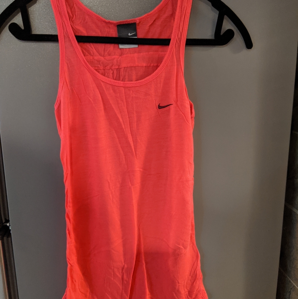 Nike transparent fuschia dance top with tie at bac